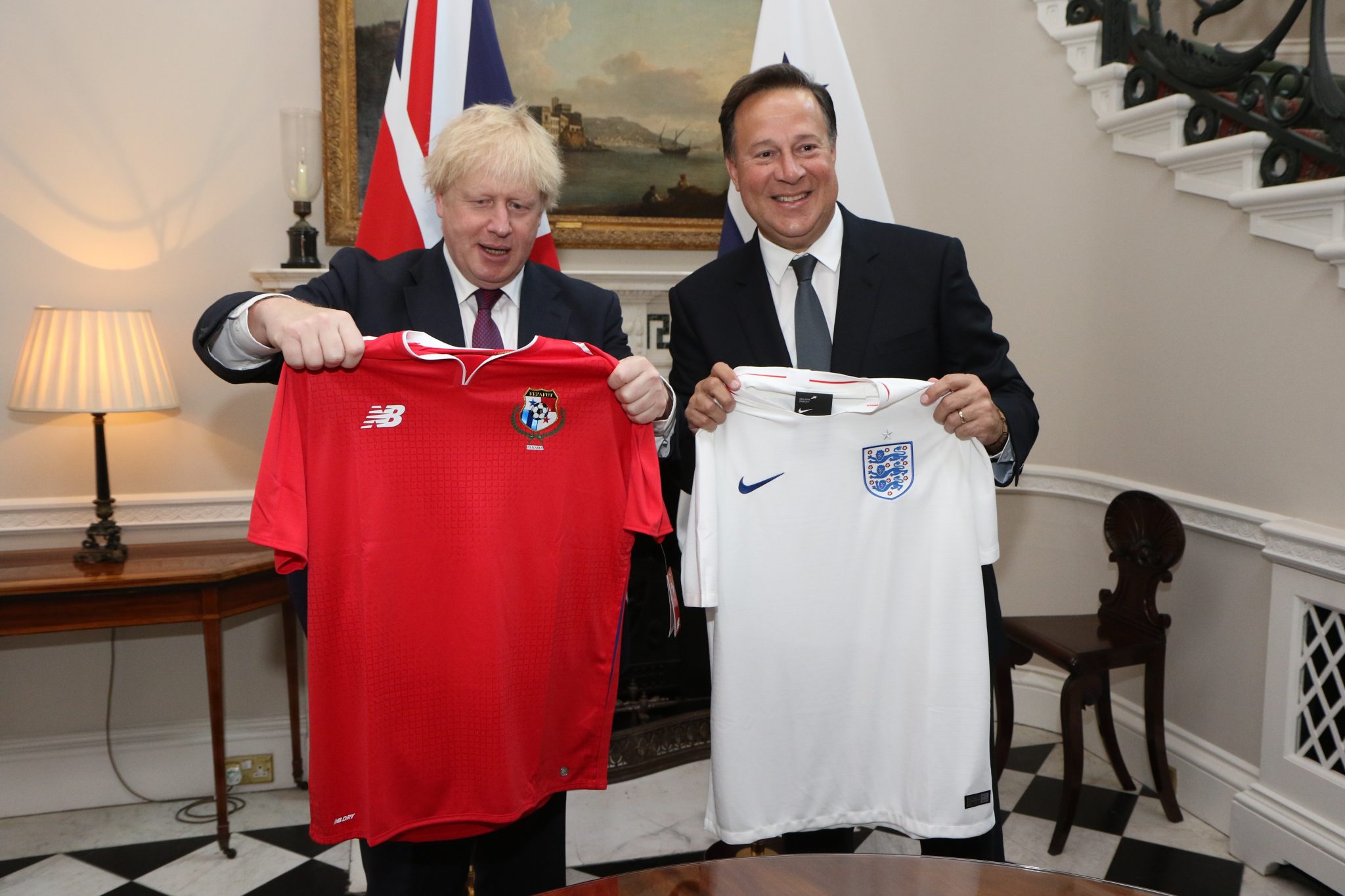 Ministers to be swapped with England football players